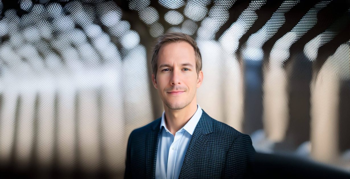 image_portrait_dennis_schroeder image_portrait_dennis_schroeder
